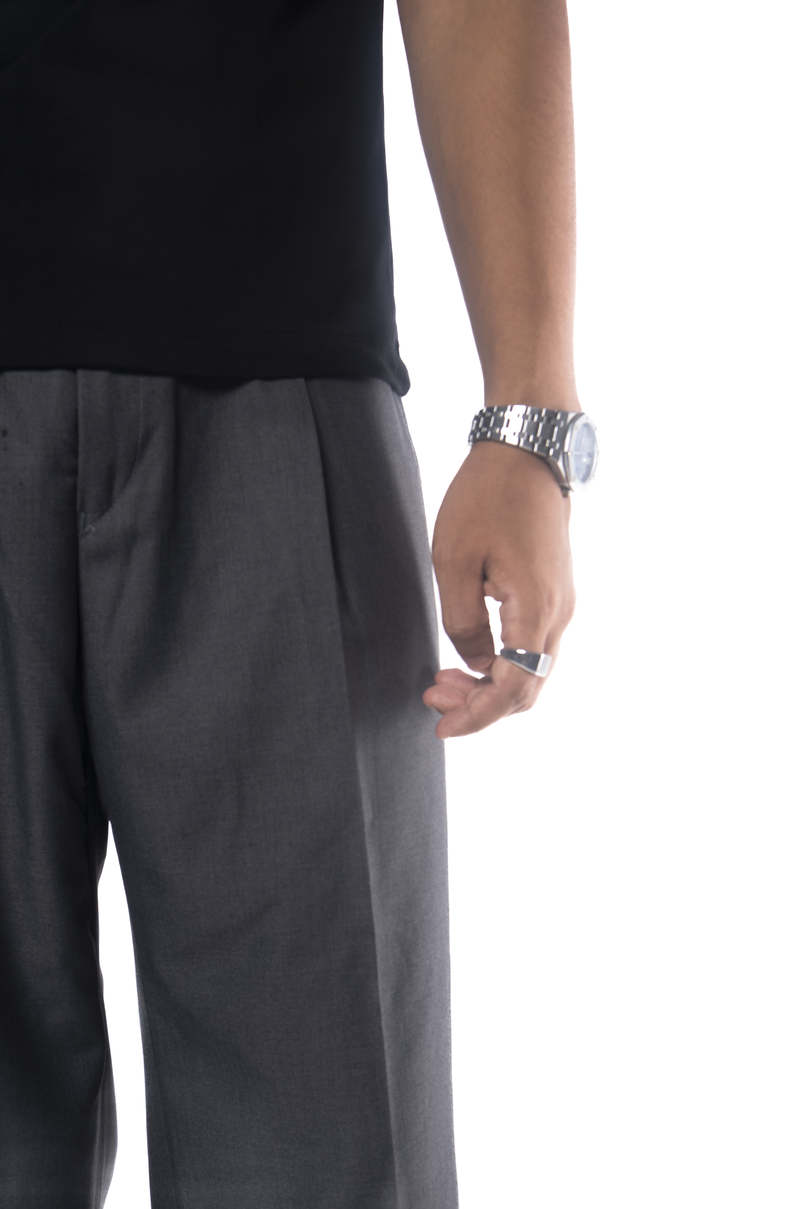SKYLINES CLASSIC PANTS IN DARK GREY