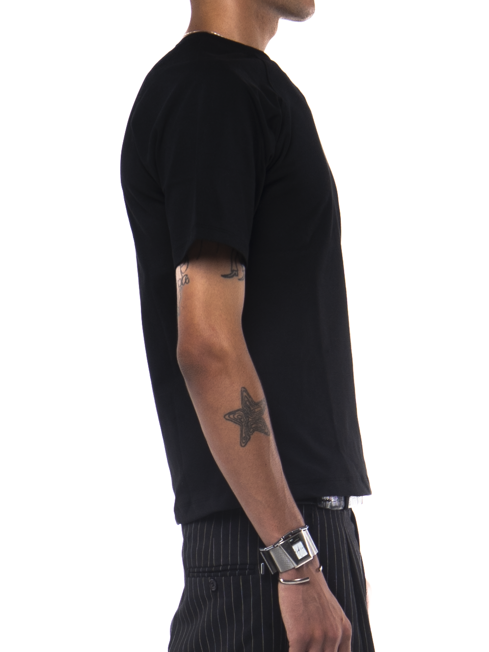 RAGLAN SLIM-FIT TSHIRT IN BLACK